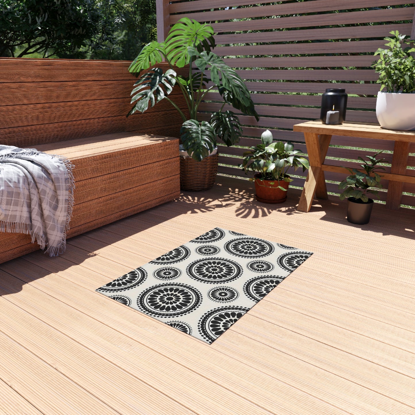 Black and White Stylish Outdoor Rug for Patios, Decks, and Gardens - Boho Chic Floor Mat for Entertaining, Home Decor, Picnic, Camping