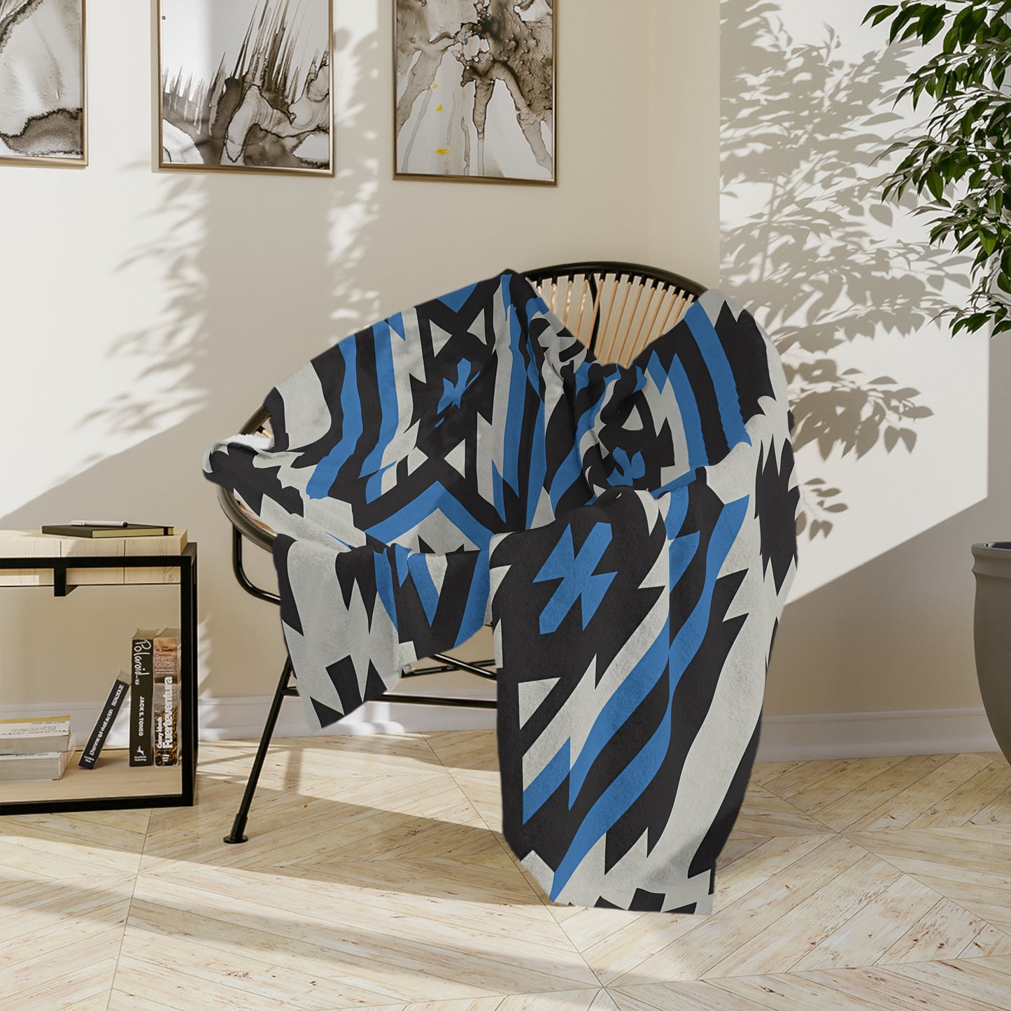Geometric Pattern Velveteen Microfiber Blanket - Soft Throw for Home Decor, Cozy Gift for Any Occasion, Warm Blanket, Stylish Home - LOLA VEGAS ART