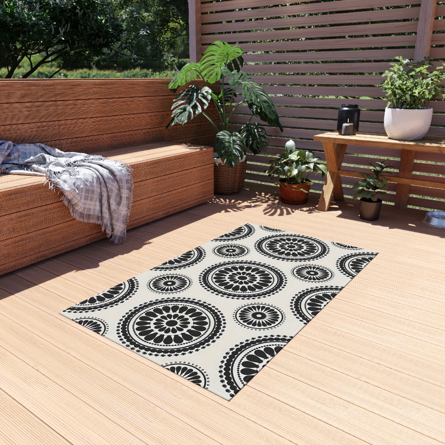 Black and White Stylish Outdoor Rug for Patios, Decks, and Gardens - Boho Chic Floor Mat for Entertaining, Home Decor, Picnic, Camping