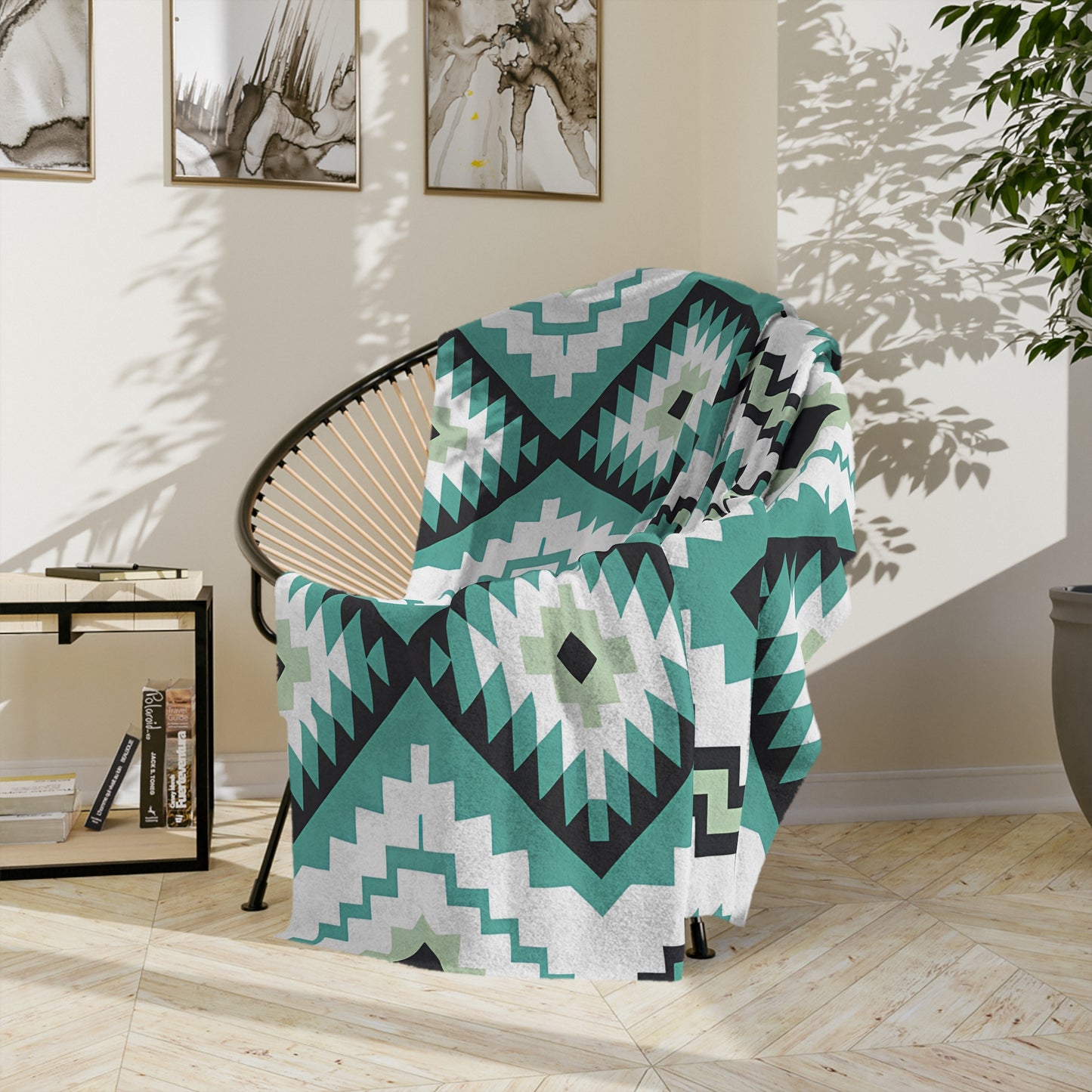 Cozy Geometric Velveteen Microfiber Blanket, Soft Throw for Home Decor, Perfect Gift for Friends, Cozy Night In, Modern Boho Style - LOLA VEGAS ART