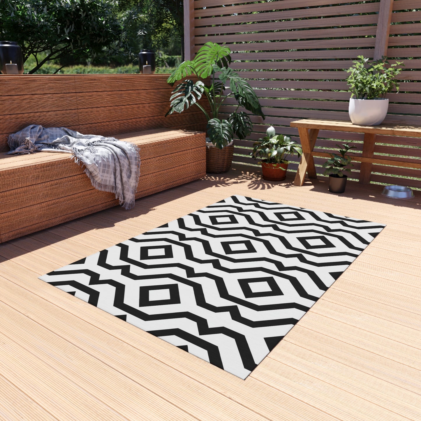 Black White Geometric Diamond Pattern Outdoor/Indoor Rug | Modern Patio Rug