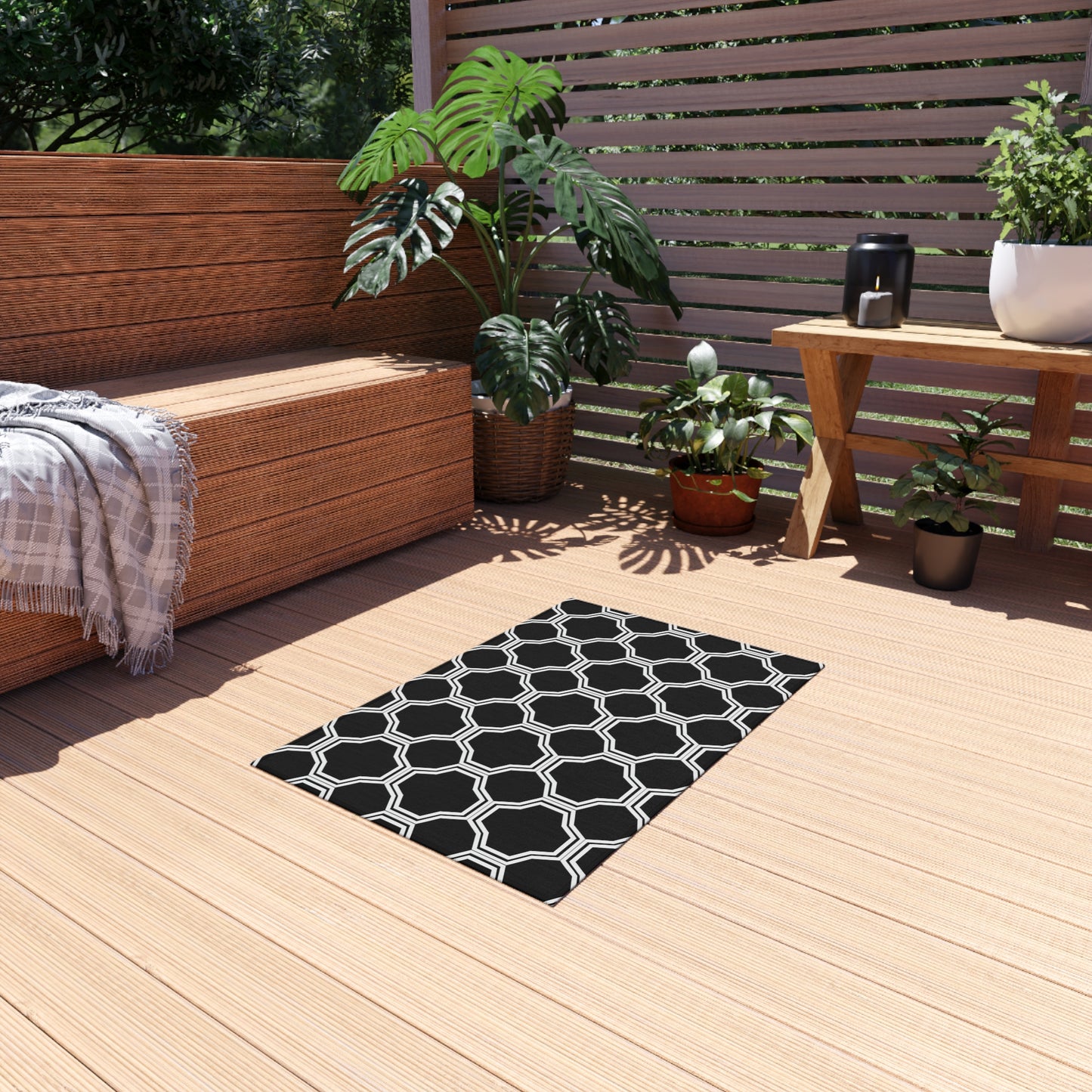Black Geometric Trellis Outdoor/Indoor Rug | Octagon Pattern Patio Mat