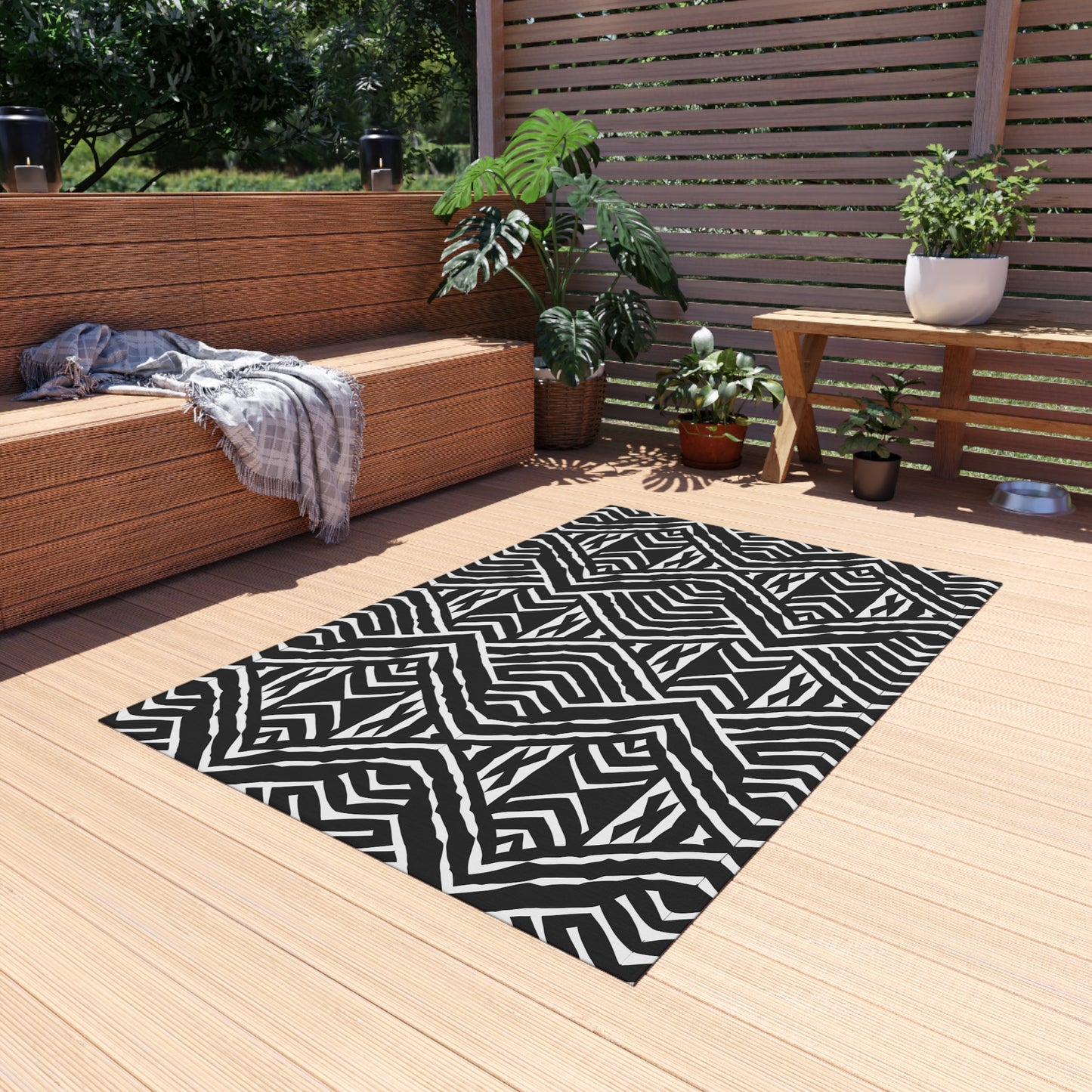 Black and White Stylish African Mudcloth pattern Outdoor/Indoor Rug for Patio, Deck, Camping, Boho Decor, Modern Design, Anti-Slip Area Mat