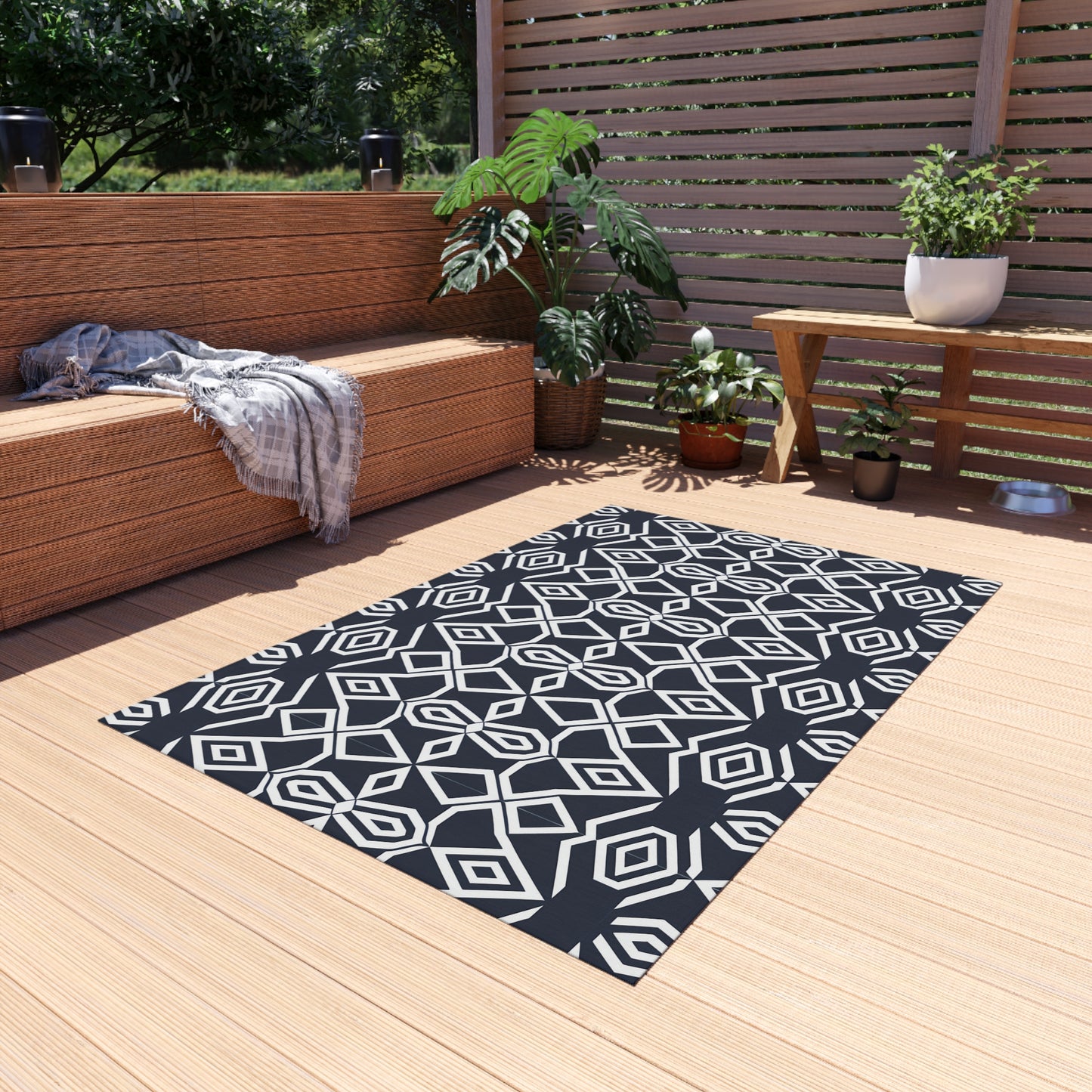 Geometric Diamond Pattern Outdoor/Indoor Rug | Navy White Tribal Design