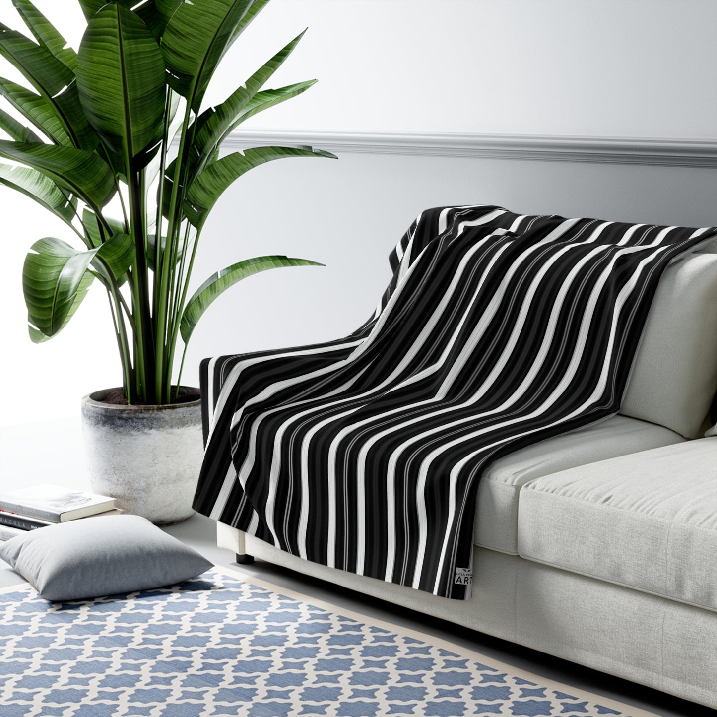Black White Vertical Stripes Sherpa Blanket | Cozy Monochrome Throw