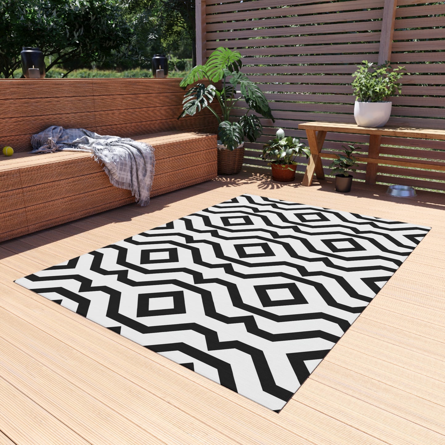Black White Geometric Diamond Pattern Outdoor/Indoor Rug | Modern Patio Rug