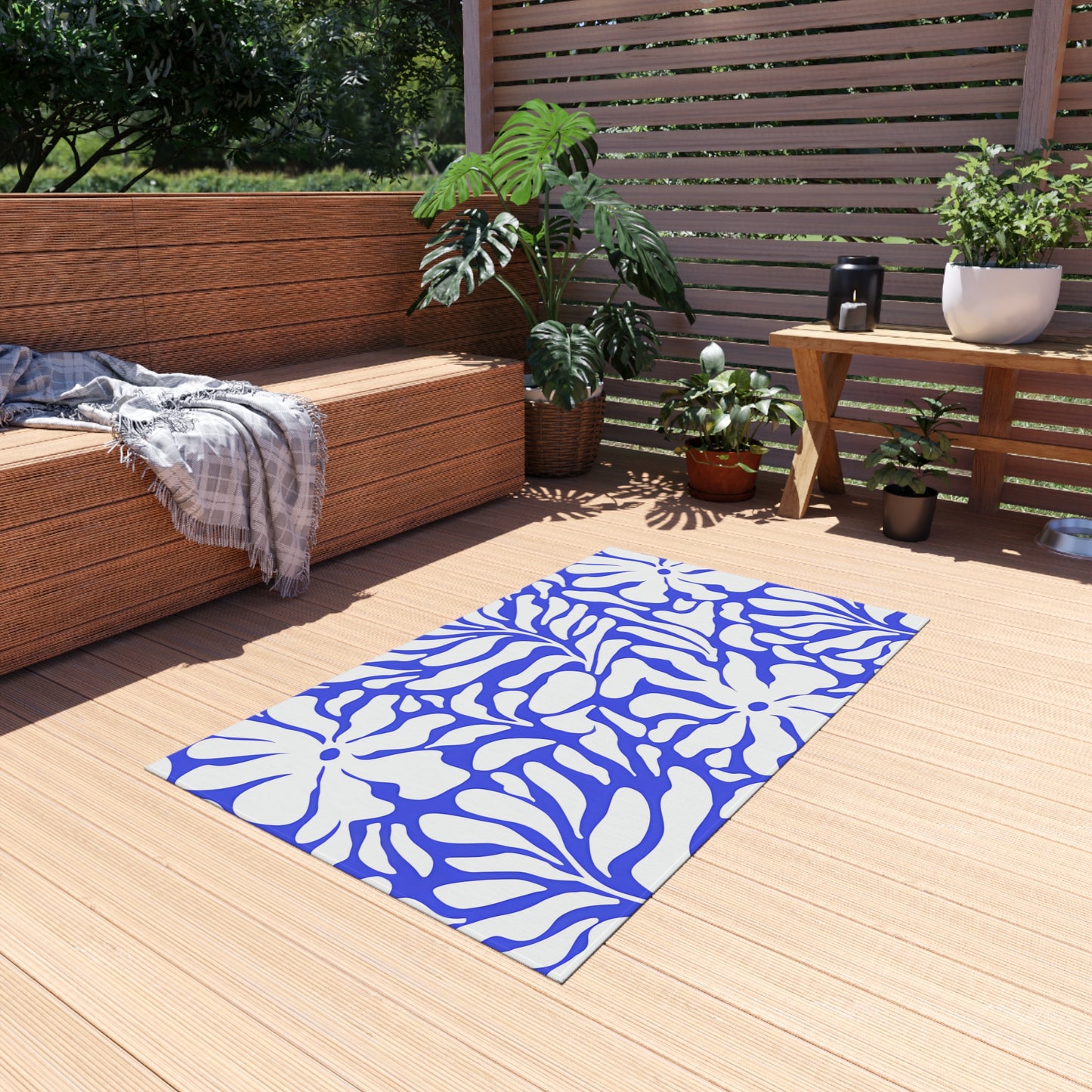 Blue White Floral Pattern Outdoor/Indoor Rug | Tropical Leaf Design