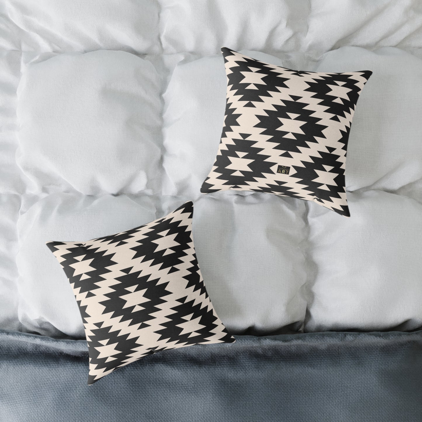 Southwestern Aztec Pattern Pillow | Black and Cream Geometric Throw