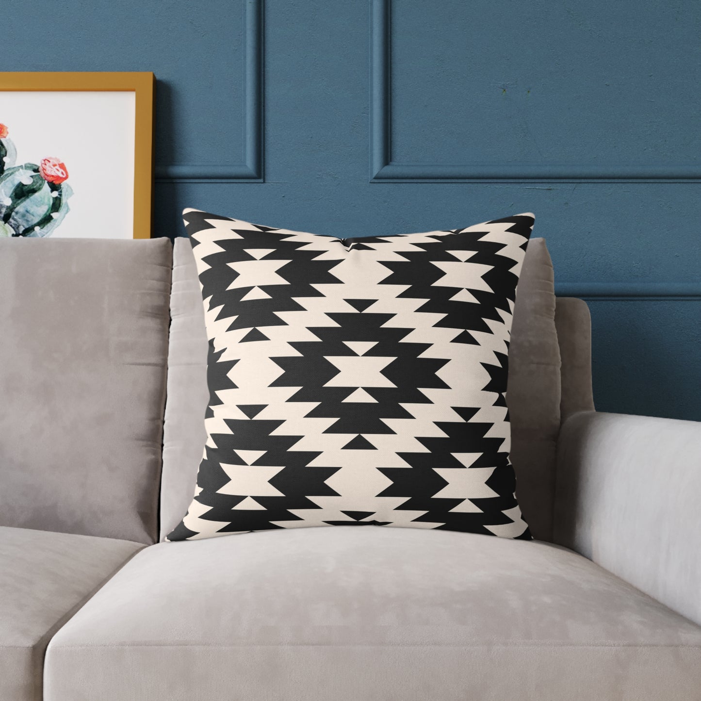 Southwestern Aztec Pattern Pillow | Black and Cream Geometric Throw