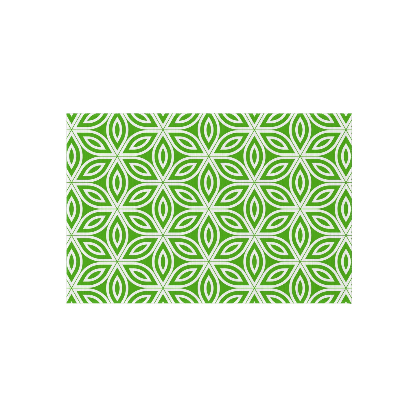 Green Geometric Petal Pattern Outdoor/Indoor Rug | Modern Patio Mat