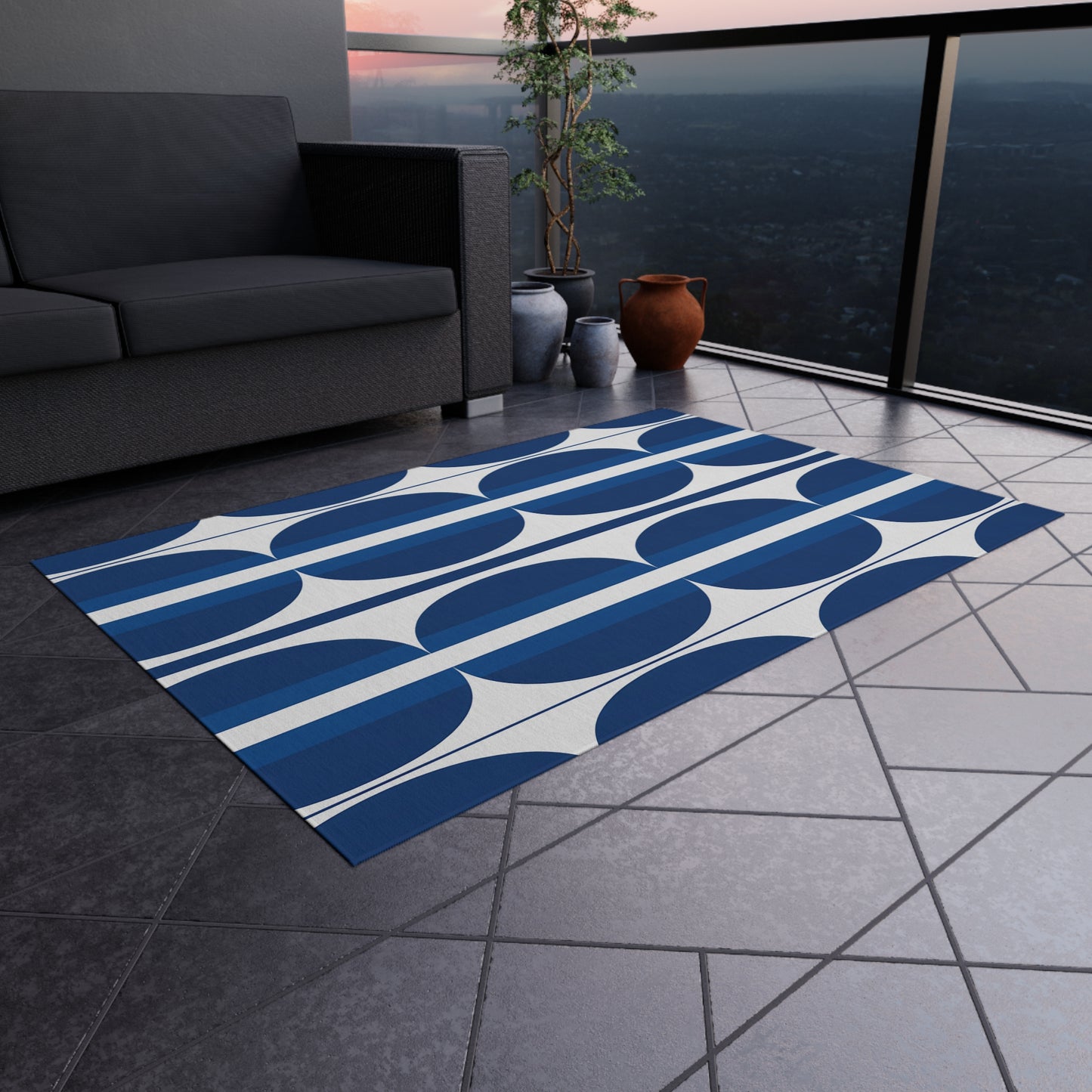 Blue White Geometric Retro Circles Outdoor Rug | Navy Patterned Mat