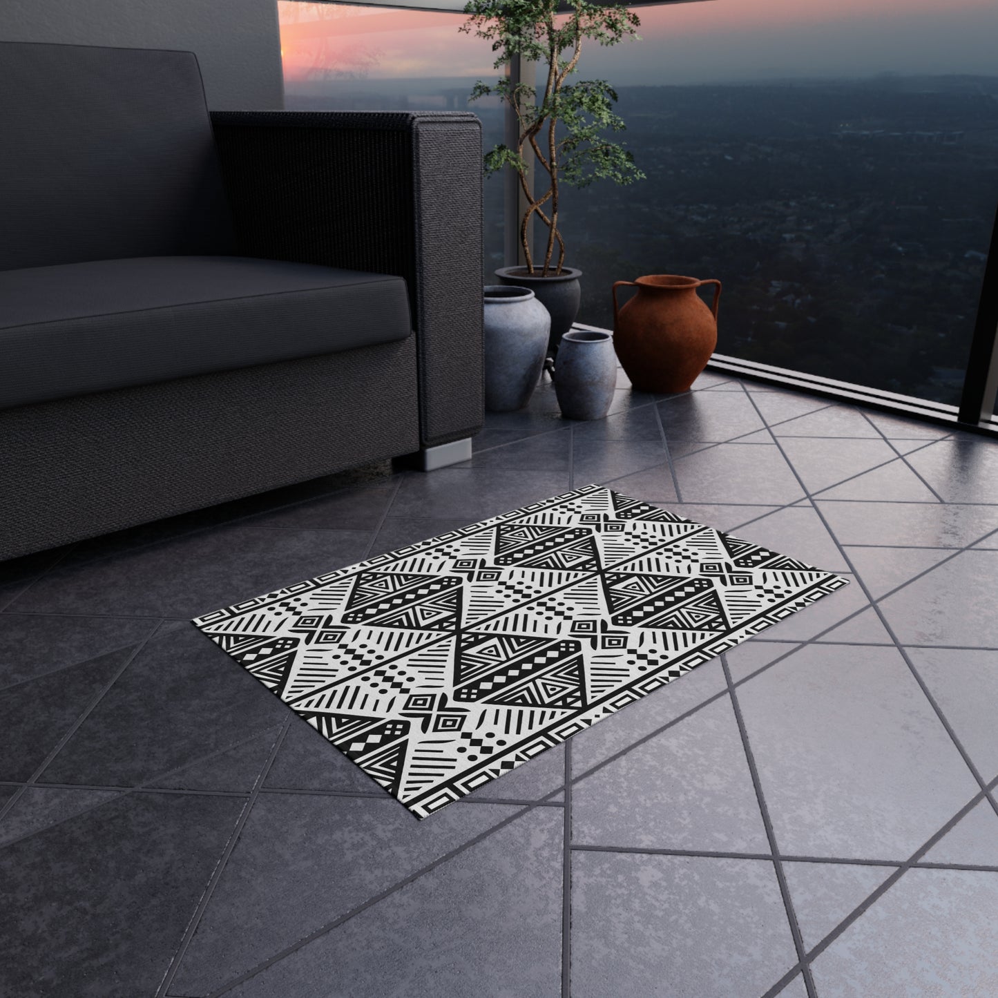 Black and White Tribal Stylish Outdoor Rug, Chic Patio Mat, Boho Floor Decor, Modern Entryway Carpet, Weather-Resistant Area Rug