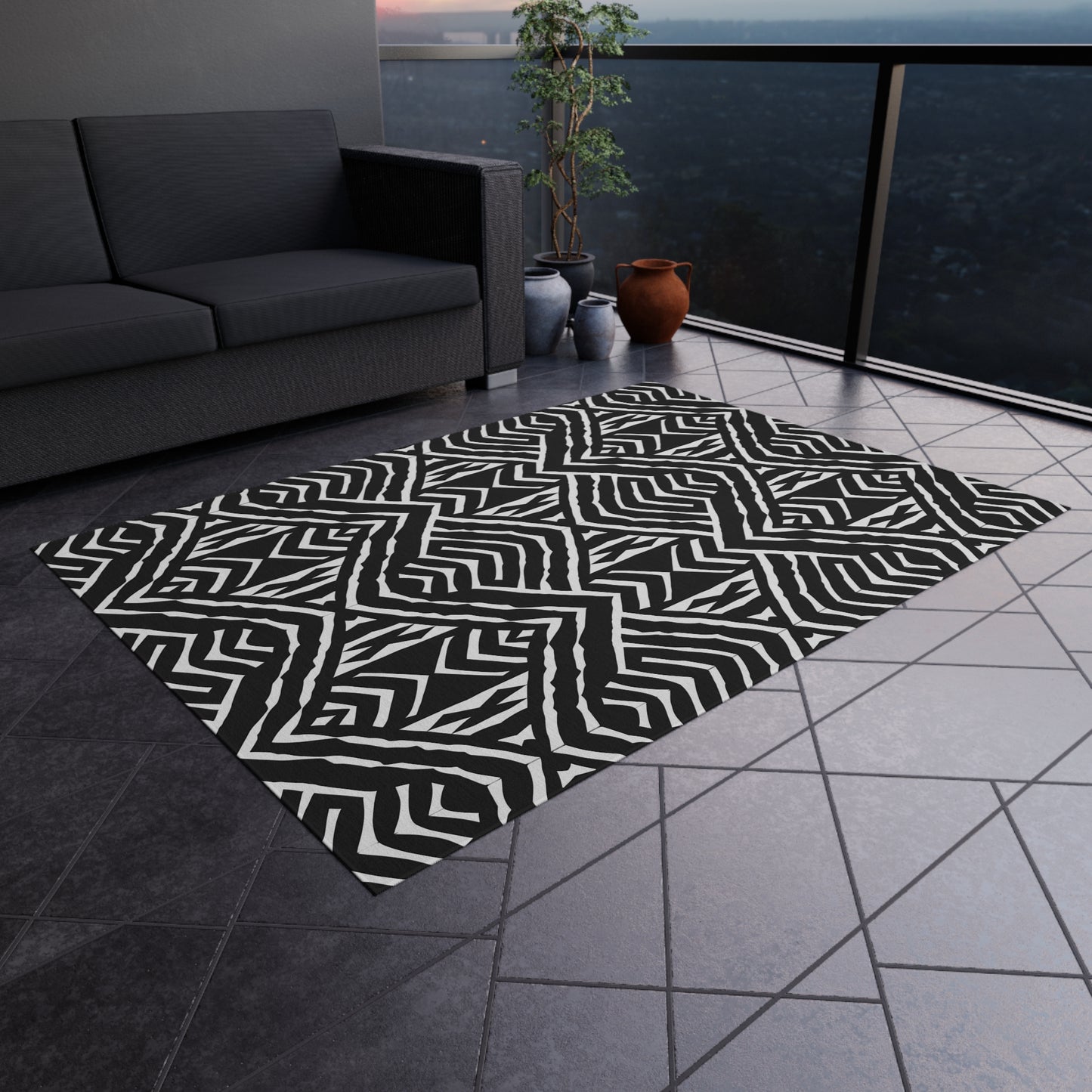 Black and White Stylish African Mudcloth pattern Outdoor/Indoor Rug for Patio, Deck, Camping, Boho Decor, Modern Design, Anti-Slip Area Mat