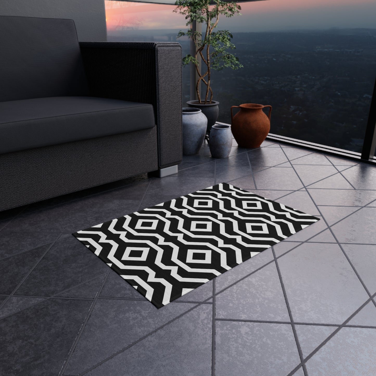 Geometric Black White Pattern Outdoor/Indoor Rug | Modern Patio Mat