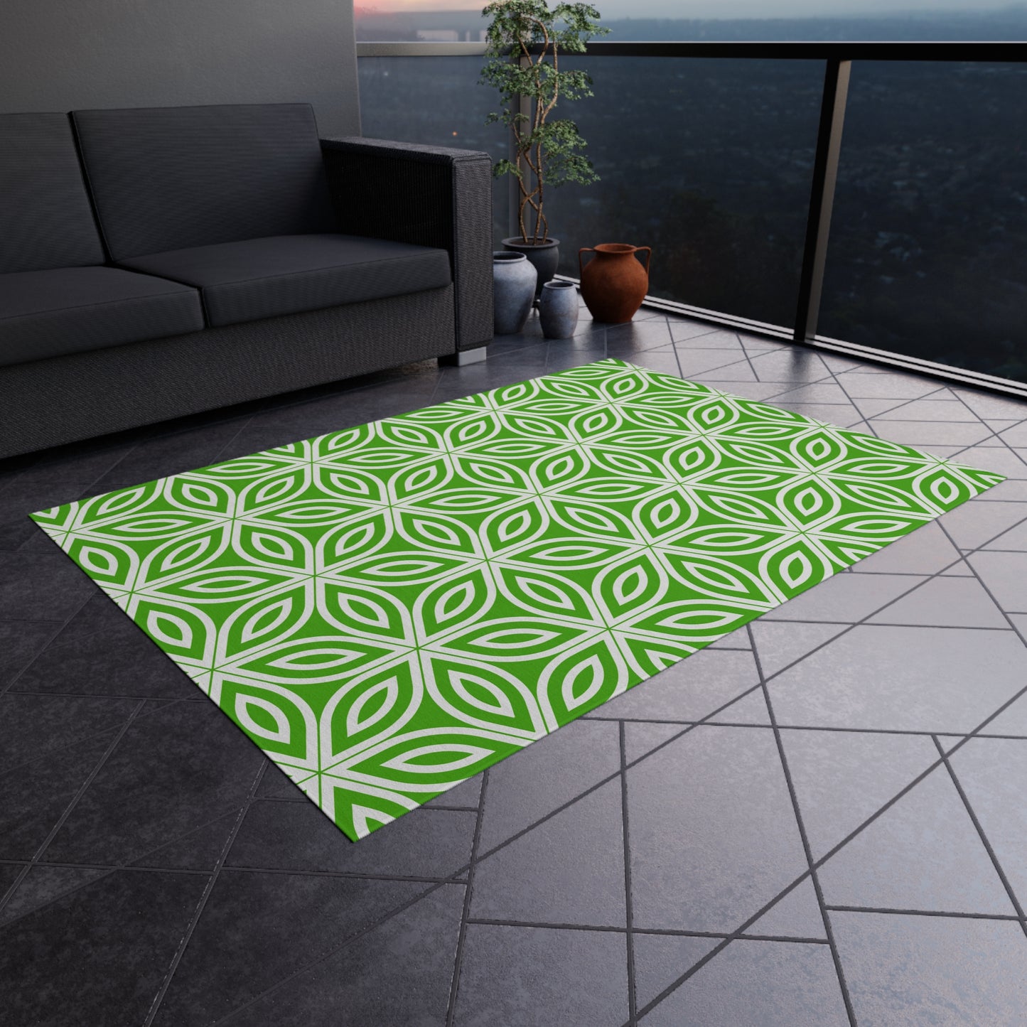 Green Geometric Petal Pattern Outdoor/Indoor Rug | Modern Patio Mat