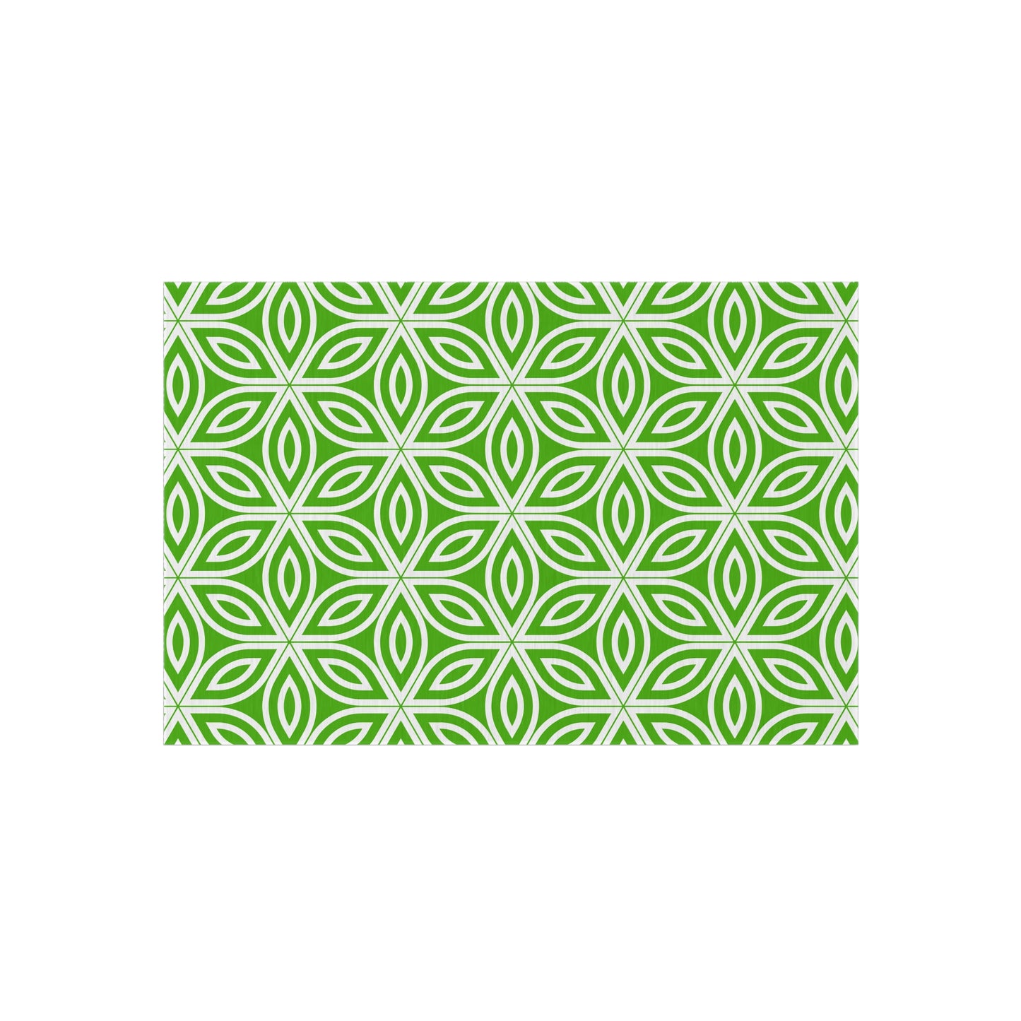 Green Geometric Petal Pattern Outdoor/Indoor Rug | Modern Patio Mat