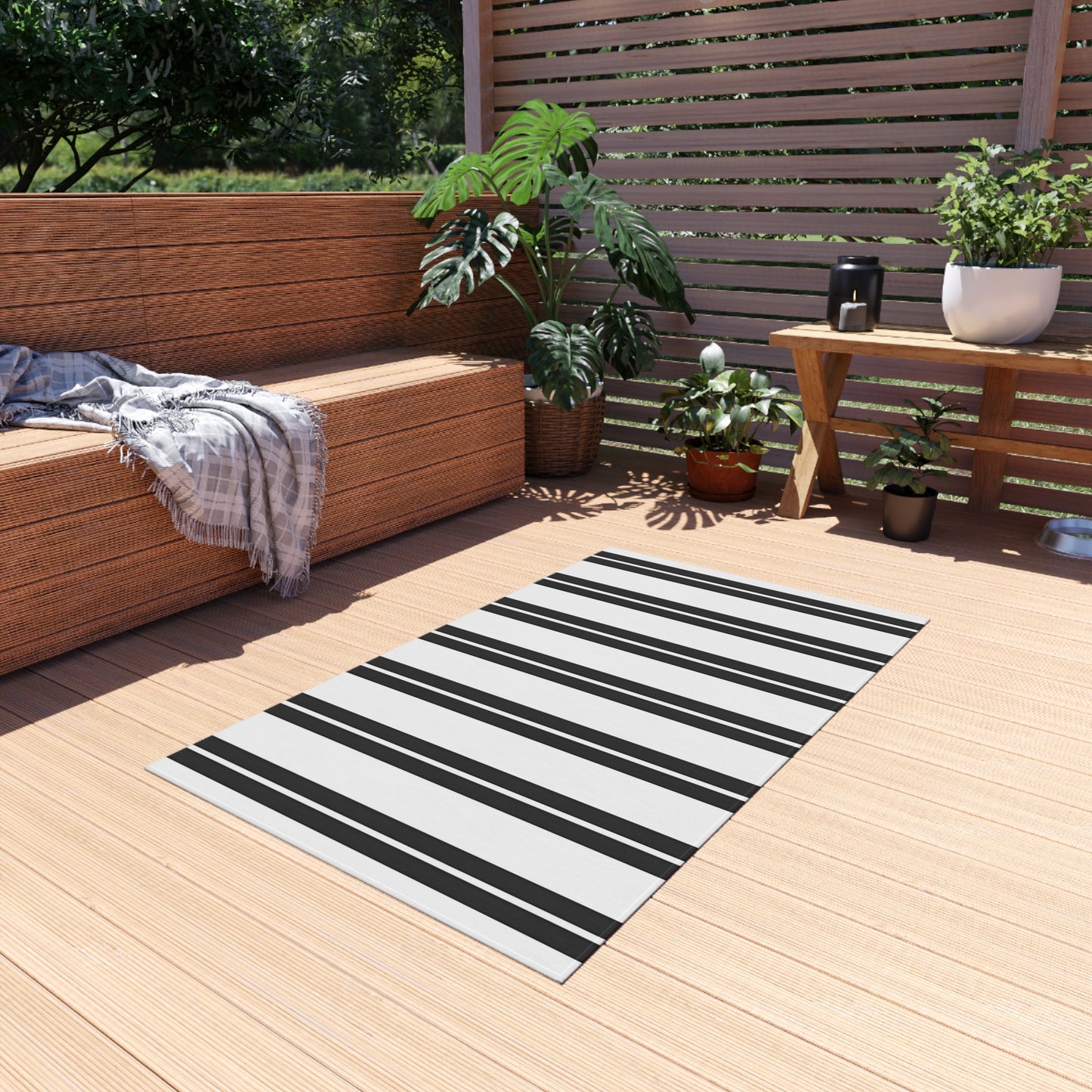 Black and White Vertical Stripe Outdoor/Indoor Rug | Modern Patio Mat