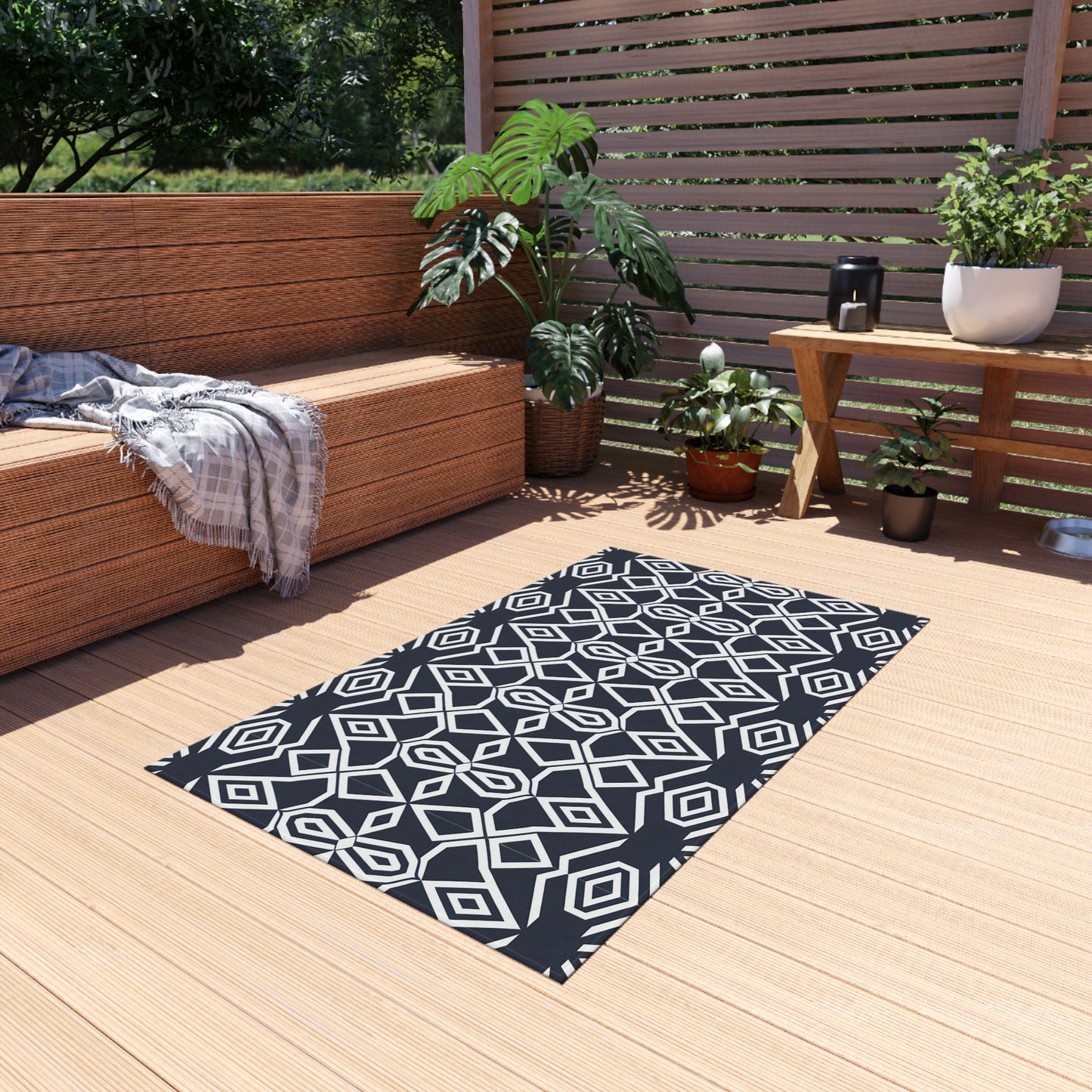 Geometric Diamond Pattern Outdoor/Indoor Rug | Navy White Tribal Design